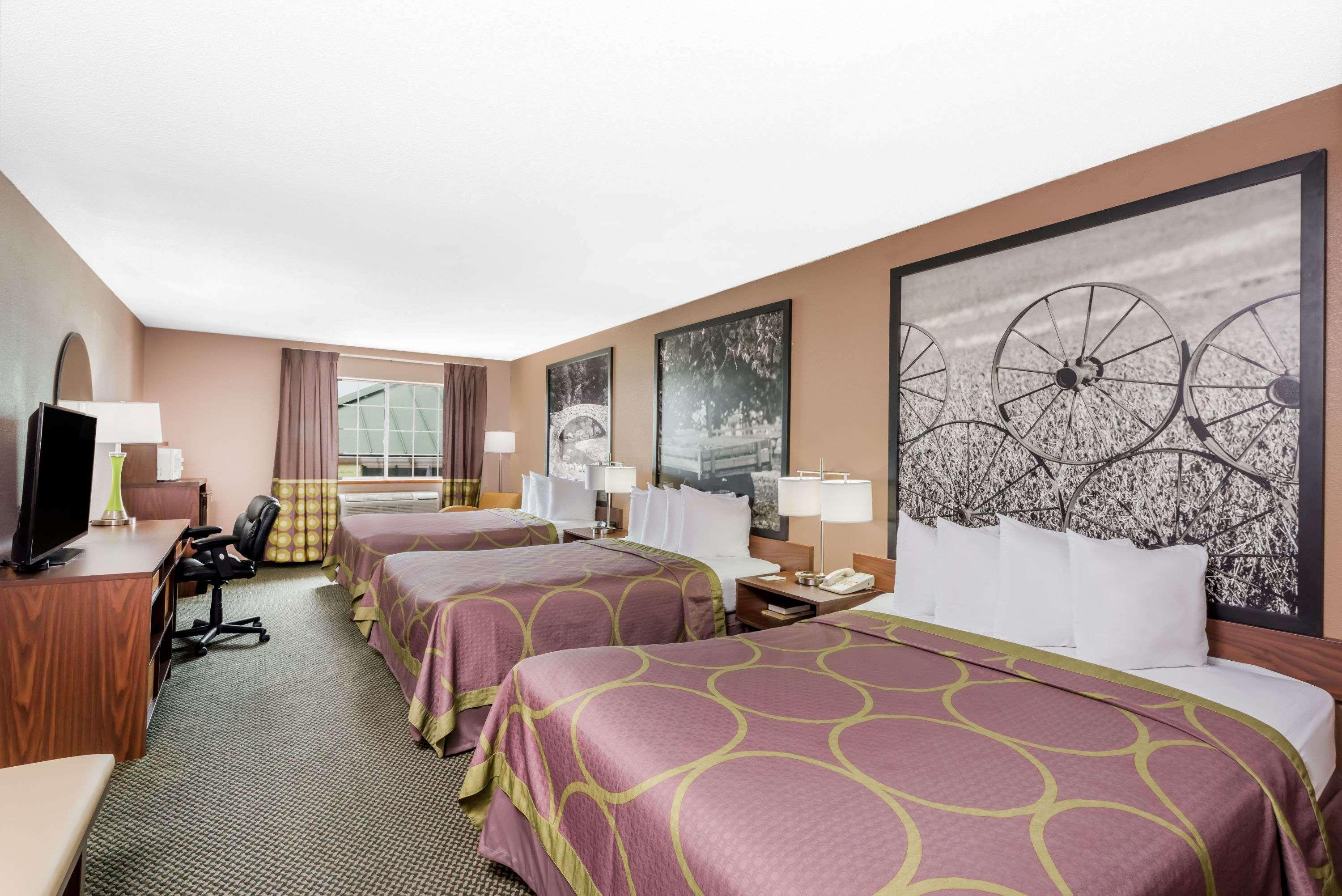 Hotel Super 8 By Wyndham Winfield-Quail Ridge Area Exteriér fotografie