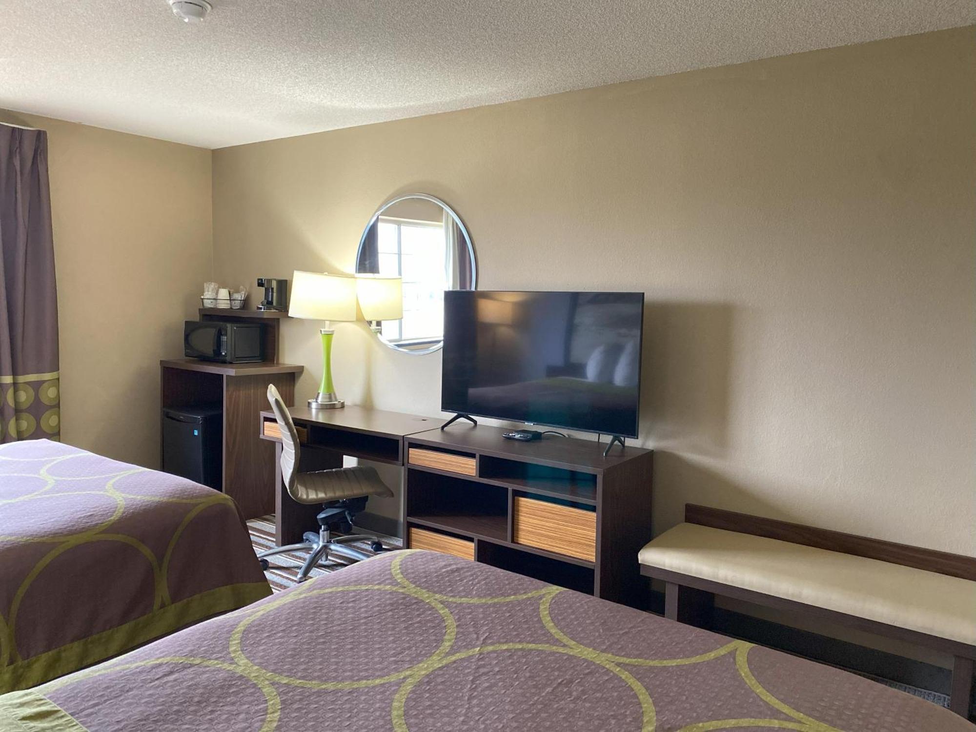Hotel Super 8 By Wyndham Winfield-Quail Ridge Area Exteriér fotografie